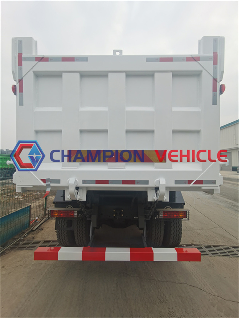 Shacman 8x4 Dump Truck